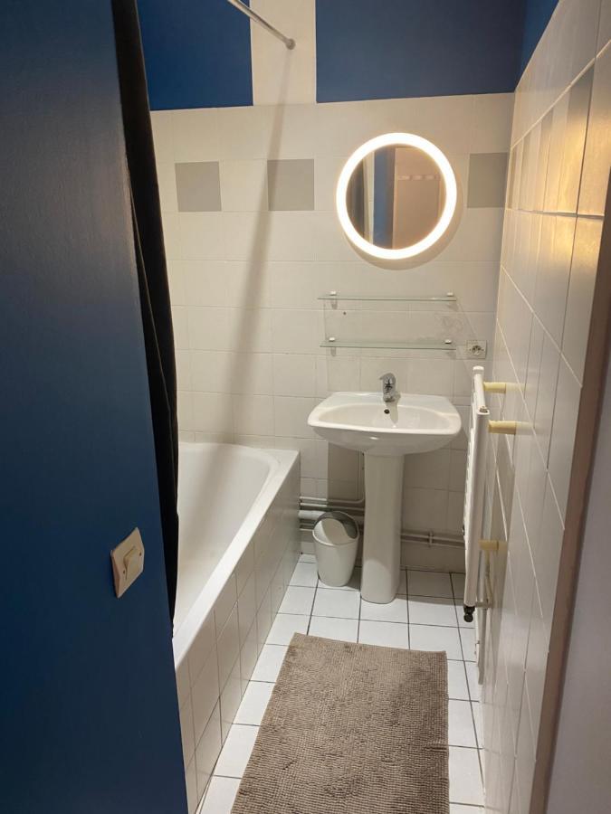 Quartier Halles 70m2 Apartment Tours